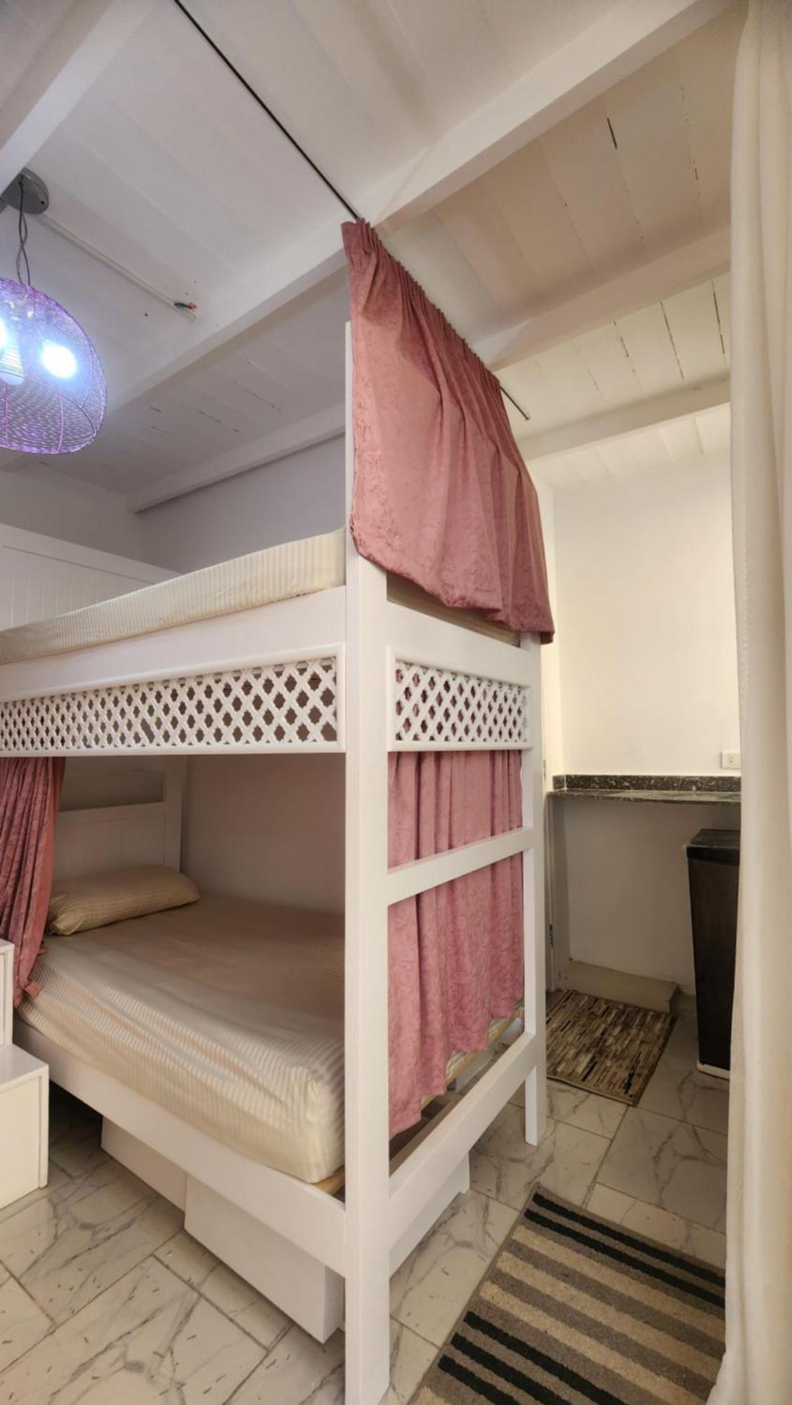 Hostel White Roof - Hurghada